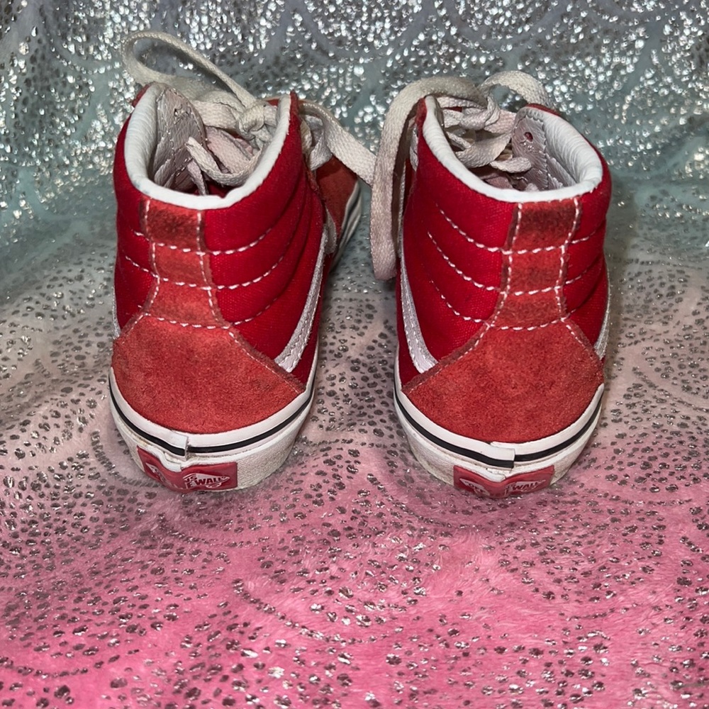 Vans - Picture 3 of 3